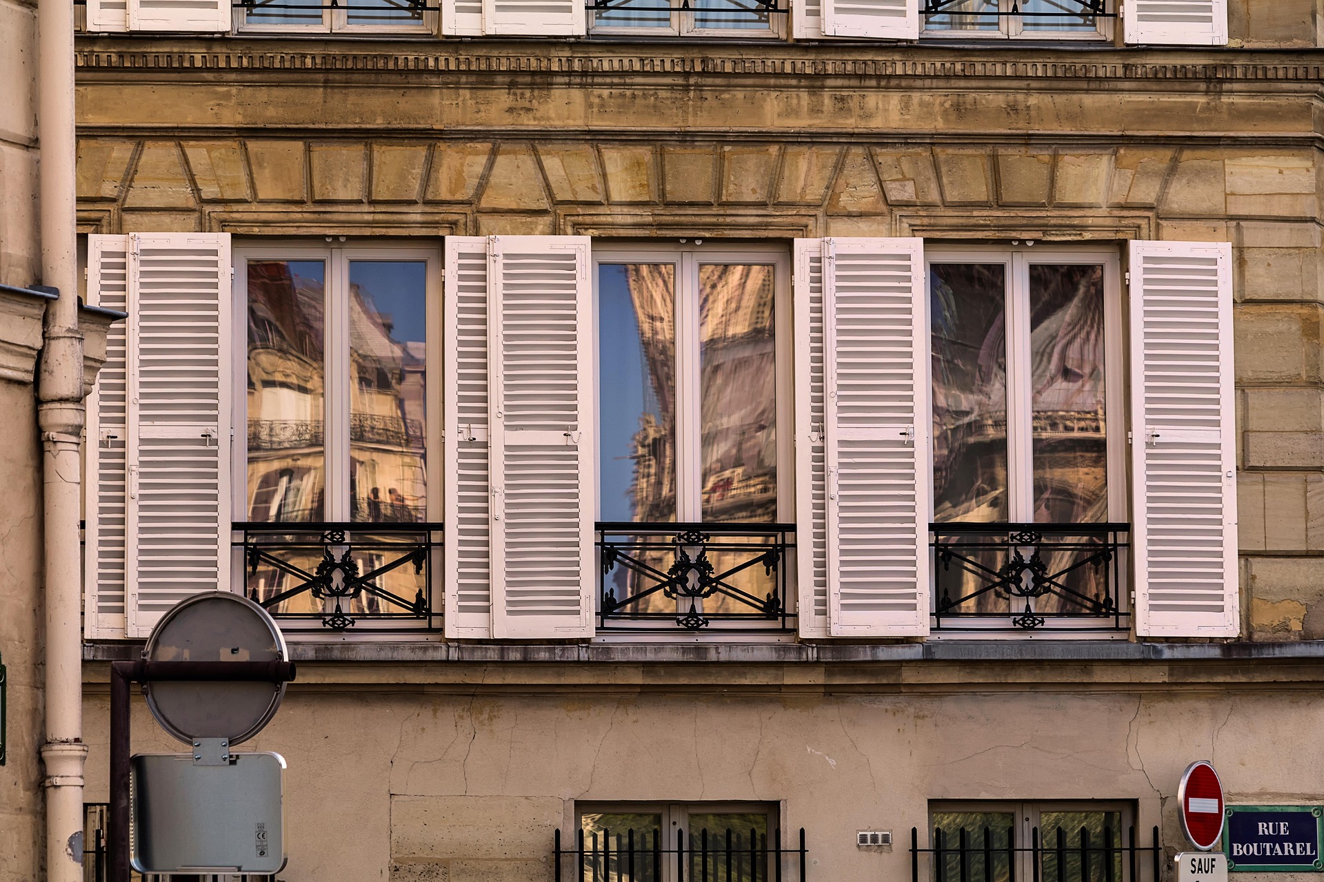 photo façade d'appartement parisien